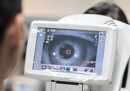 デジタル機器使用と近視進行の関係